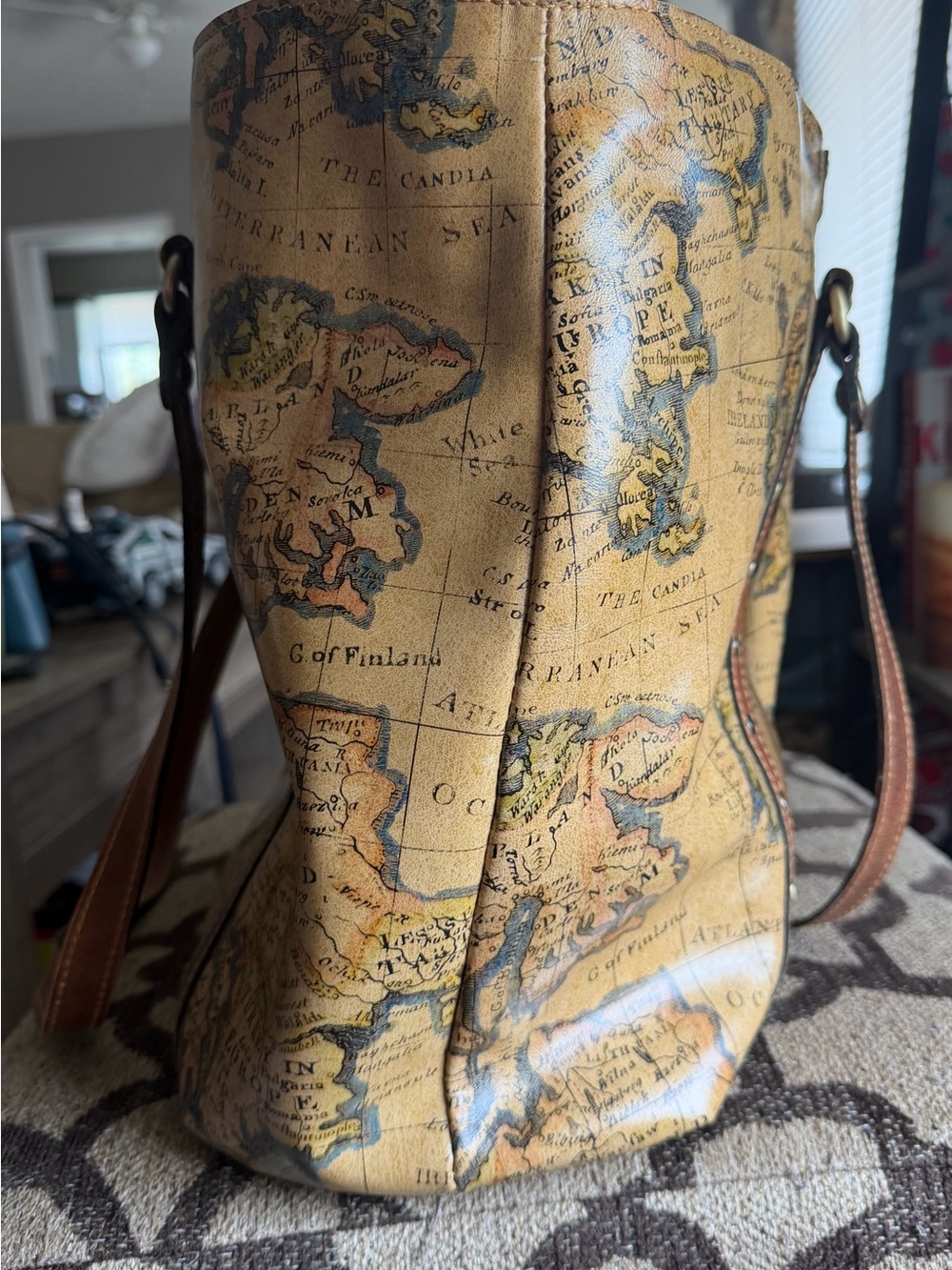 Patricia Nash European Map Collection Tote - Picture 4 of 10